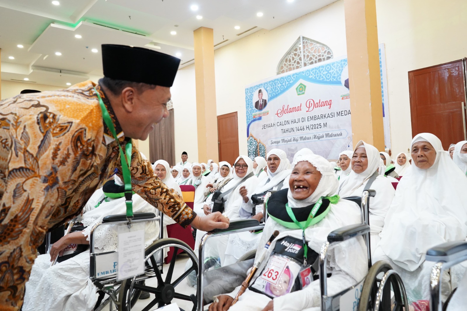 360 Calhaj Padangsidimpuan Tiba di Ahmed, Jam 16.00 Siap Terbang