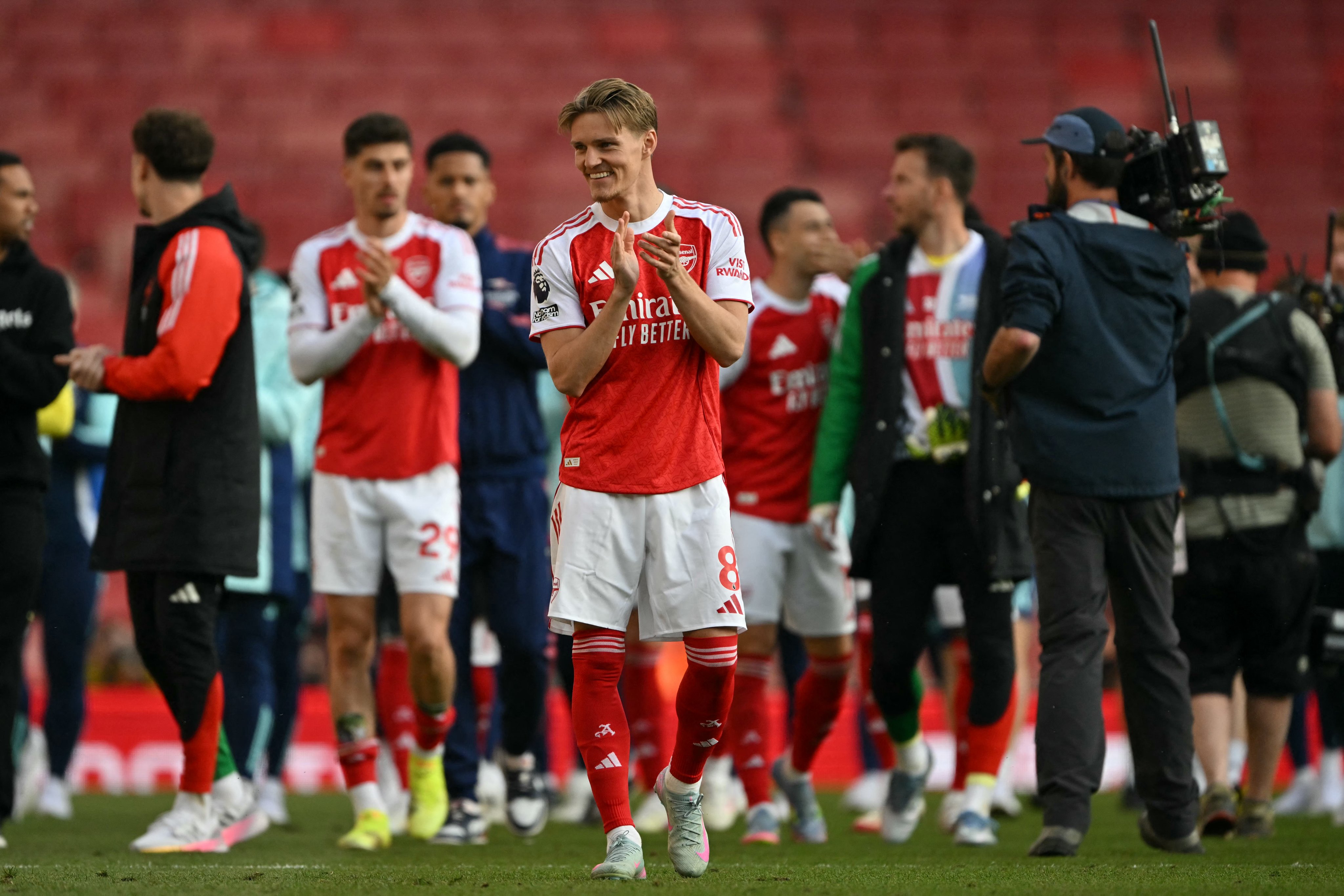 Arsenal Pastikan Finish di Posisi Kedua, 3 Tiket Liga Champions Masih Diperebutkan 5 Tim