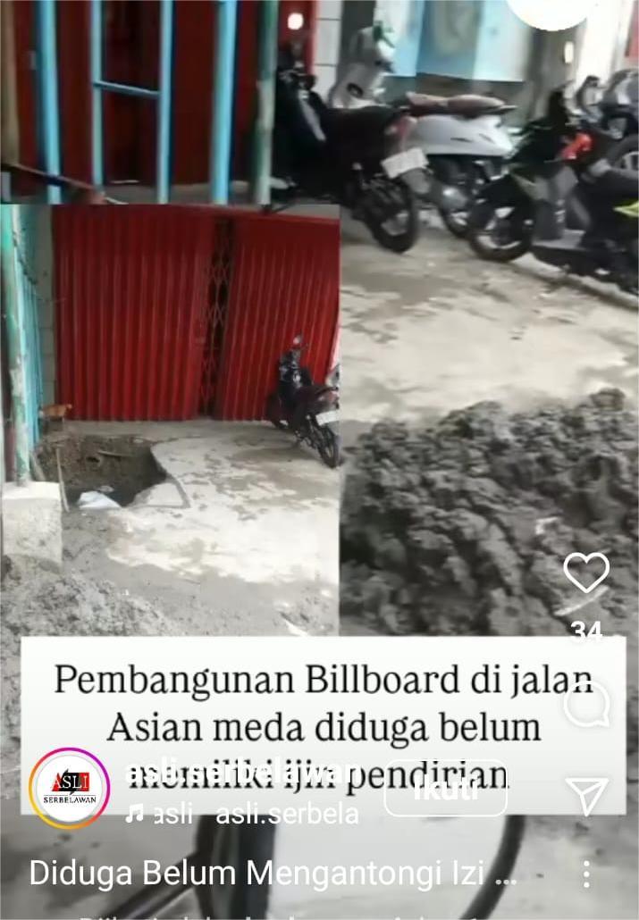 Tiang Reklame Diduga Milik Ketua Partai Berdiri di Atas Trotoar, Camat dan Satpol PP Diam