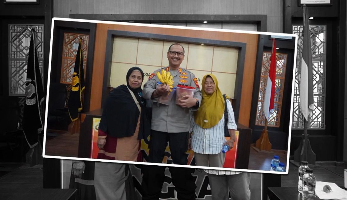 Momen Kapolres Langkat Bantu Ibu Penjual Lemang yang Jadi Korban Pencurian