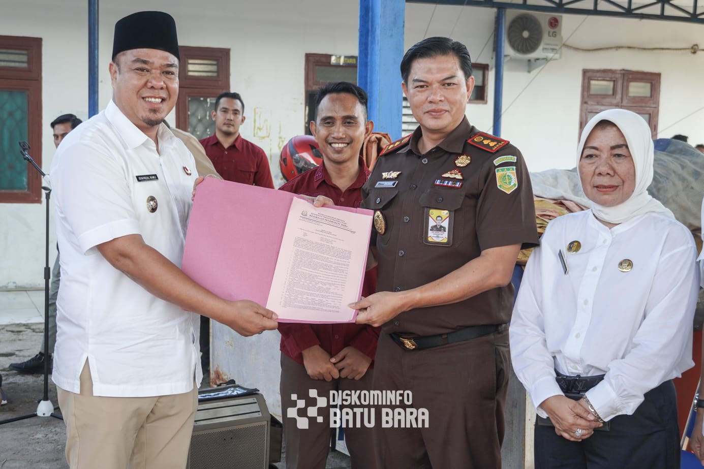 Kejaksaan Negeri Batu Bara Serahkan Aset Sitaan Kasus Korupsi BPBD