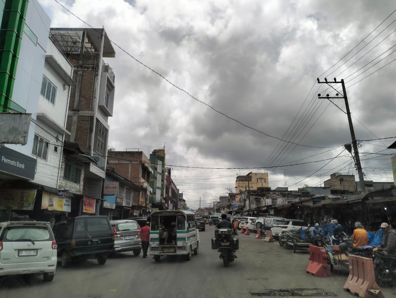 Lokasi Parkir Jln.Kapten Bangsi Sembiring Melawan Perda Kab.Karo