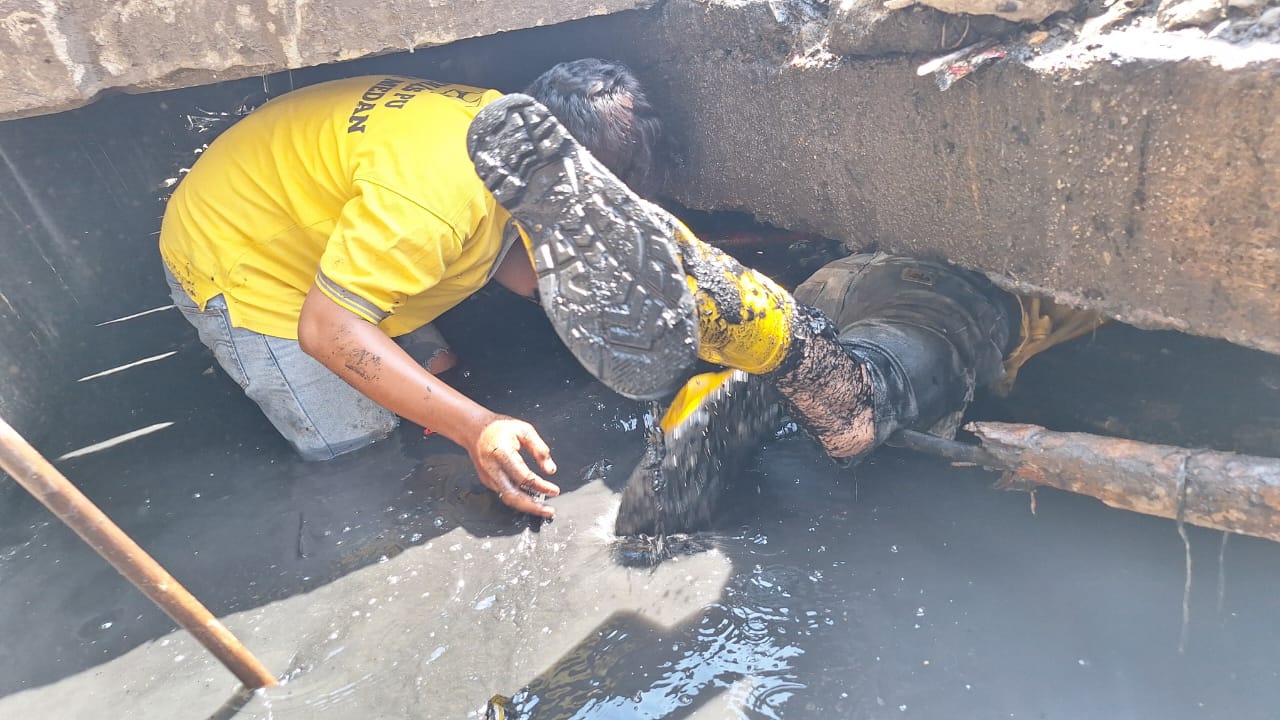 Operator Alat Berat Meninggal Saat Normalisasi Drainase, Pengawasan Dinas PU Dipertanyakan