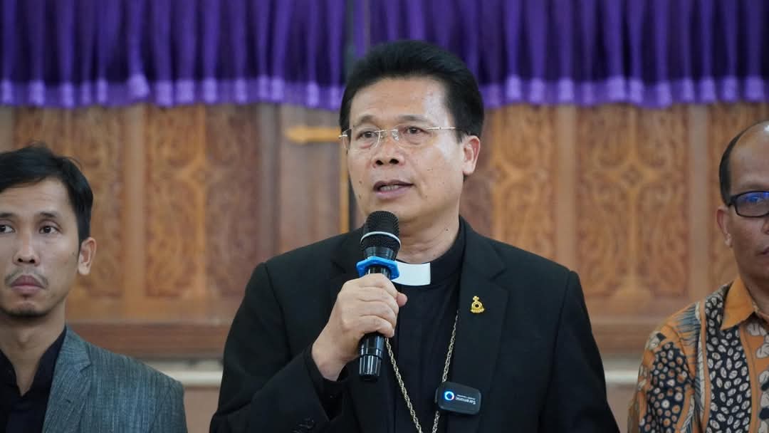 Maruarar Sirait dan Luhut Panjaitan Dukung Seruan Penutupan TPL