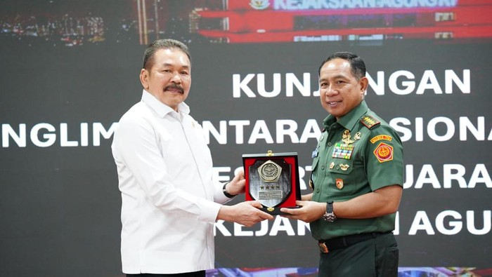 TNI Kerahkan Pasukan Untuk Pengamanan Kantor Kejaksaan se-Indonesia, Ada Apa?
