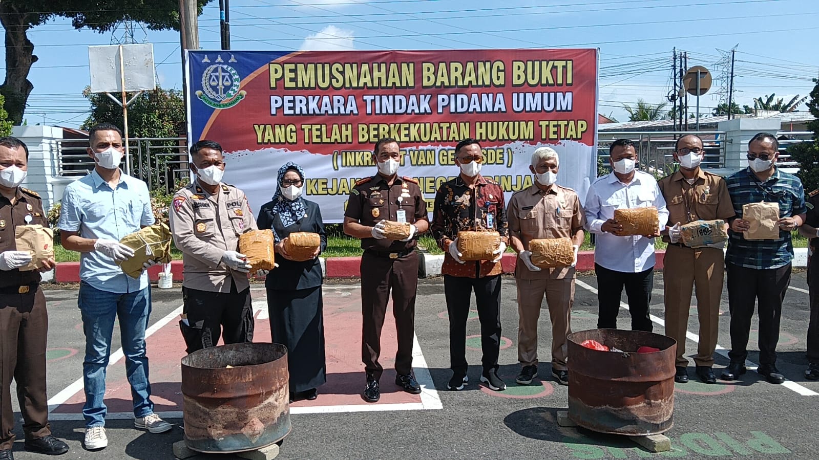 Kejari Binjai Musnahkan 1.860 Butir Ekstasi dan 4.599 Gram Sabu