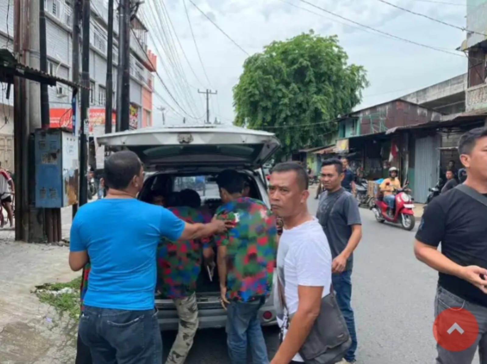 Polsek Medan Tembung Tangkap 6 Orang Diduga Palak Toko Gipsum