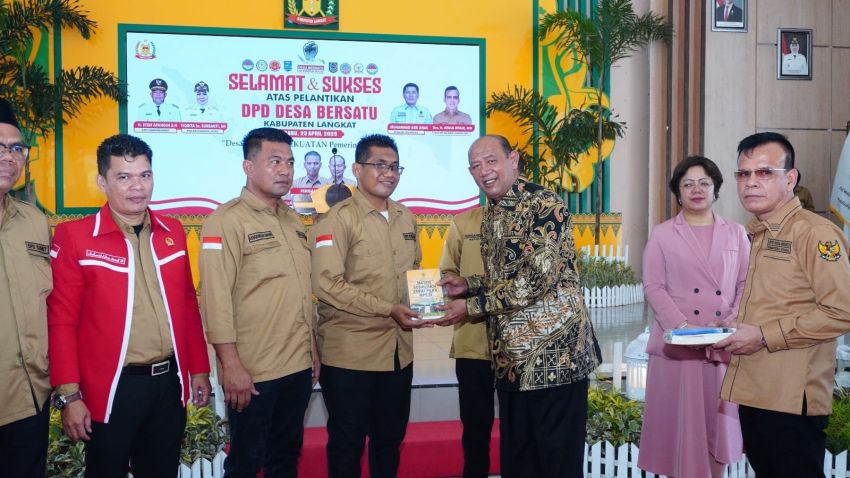 Bupati Langkat Syah Afandin Kukuhkan DPD Desa Bersatu, Dorong Desa Jadi Kekuatan Daerah