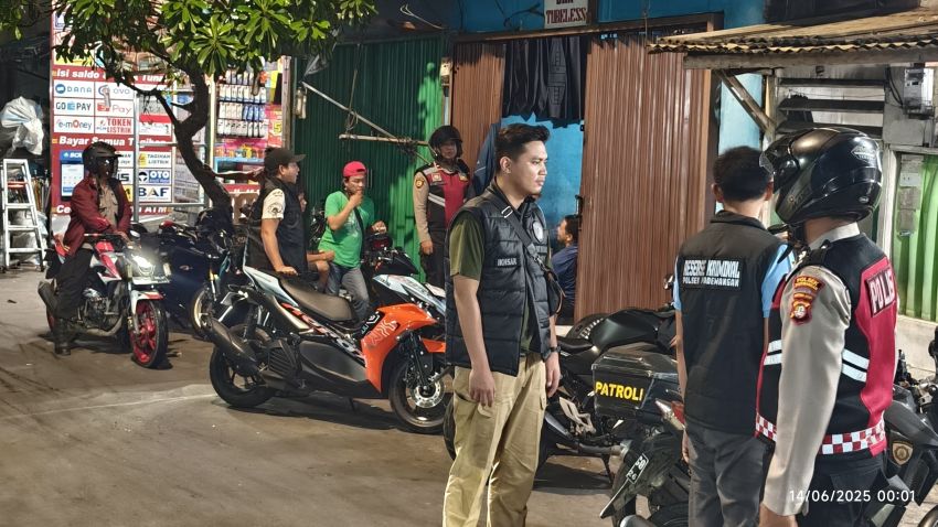 Patroli Malam Polsek Pademangan: Amankan Pelaku Tawuran dan "Pak Ogah"