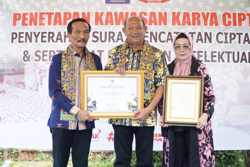 Syah Afandin Terima Sertifikat KIK, Kukuhkan Kampung Batik Brandan sebagai Kawasan Karya Cipta
