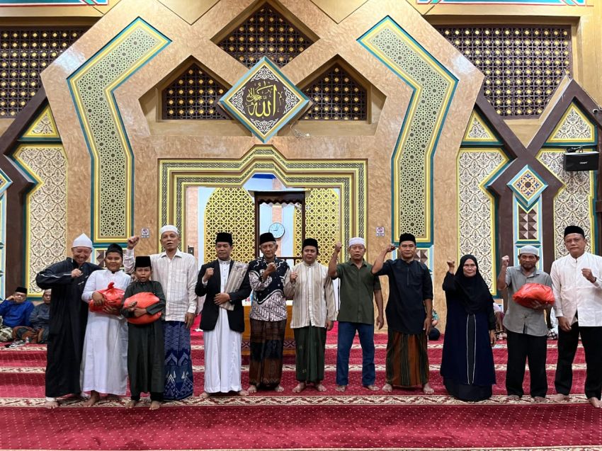 Peringatan 1 Muharram di BKM Al Firdaus: Khidmat dan Penuh Kepedulian, Santunan Anak Yatim Jadi Sorotan