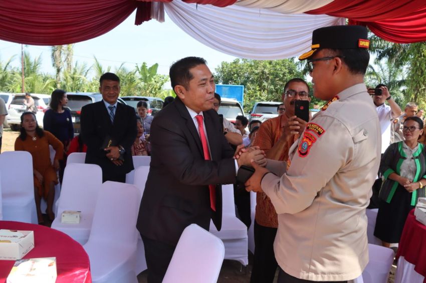 Jelang HUT Bhayangkara ke-79, Polrestabes Medan Bangun Fasilitas Air Bersih di Gereja HKBP Nazareth