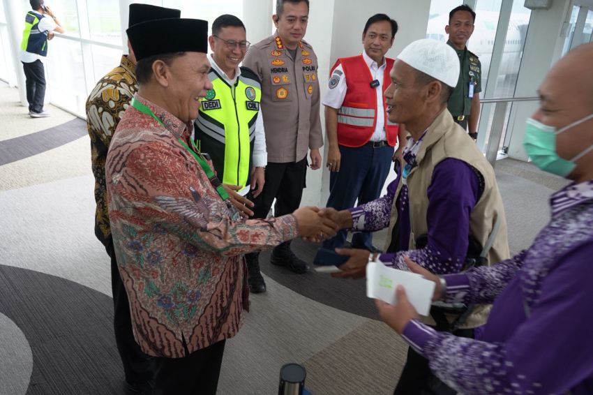 Jemaah Haji Kloter 12 JKS Telah Kembali ke Jakarta