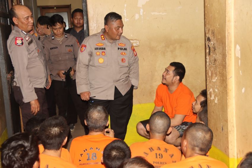 Kapolres Kepulauan Seribu Tinjau Langsung Kesehatan Tahanan di Rutan