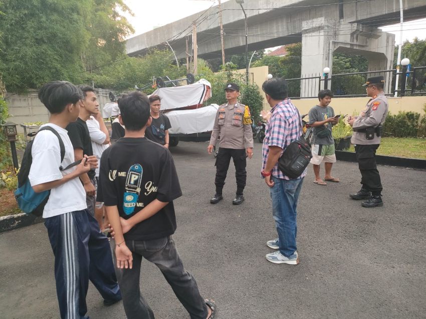 Polsek Kelapa Gading Gencarkan Edukasi Lalu Lintas, 10 Pengendara Terjaring Tanpa Helm