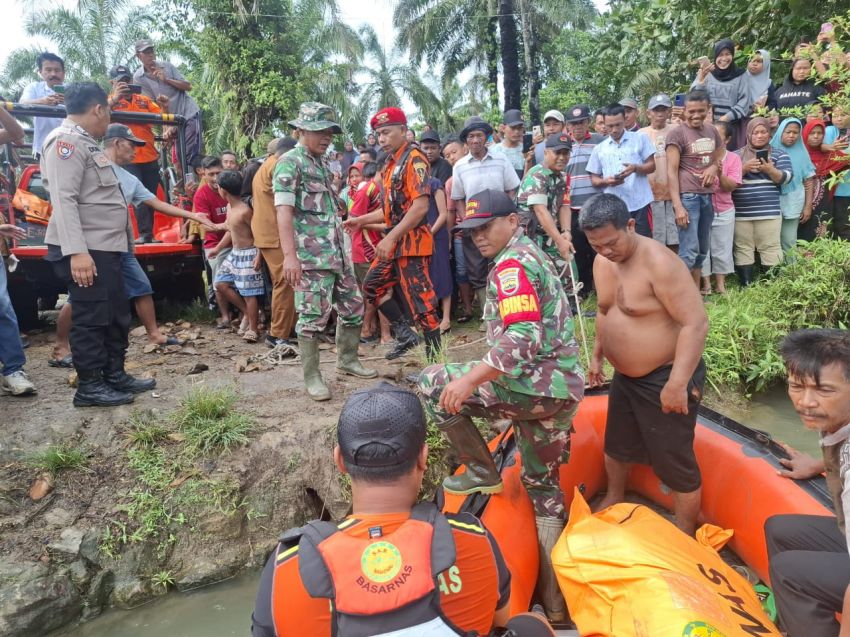 3 Hari Dicari, Remaja yang Hanyut di Sungai Asahan Ditemukan jadi Mayat