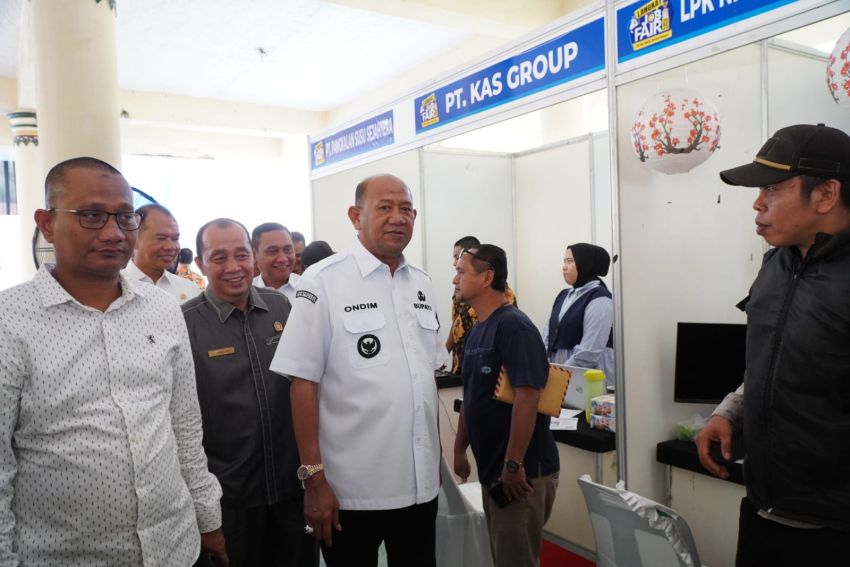 Syah Afandin Buka Job Fair 2025, Sediakan 1.600 Lowongan Kerja
