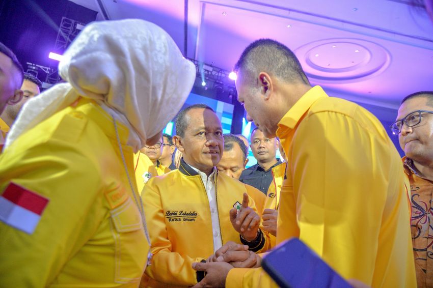 Momen Keakraban Ketum Bahlil Lahadalia dengan Ijeck di Musda Partai Golkar
