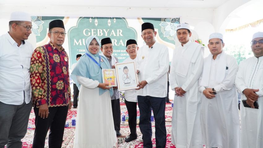 Bupati Langkat Syah Afandin Zikir Akbar Bersama Masyarakat, Haru Dengarkan Lansia Baca Al-Qur’an