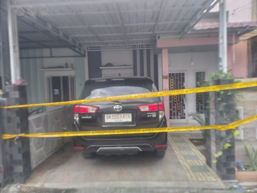 Terungkap! Pria Lompat dari Fly Over Tusuk Istri Hingga Beberapa Tusukan Karena Masalah Rumah Tangga