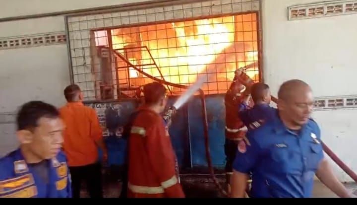 Pabrik Telur Jalan Randu Tandam Binjai Utara Terbakar
