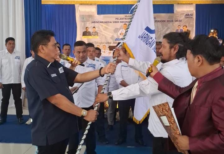 Ketua JMSI Sumut Lantik Pengurus JMSI Tabagsel