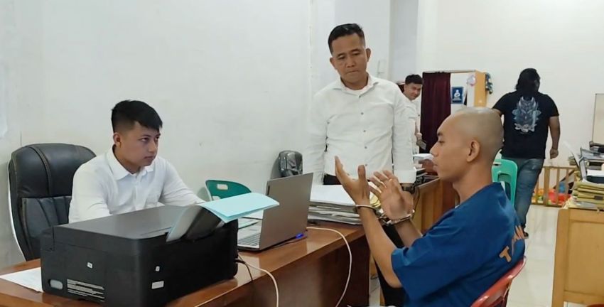 Agus Bacok Pitria Usai Lihat Pesan Mesra di Ponsel Istrinya dari Pria Lain