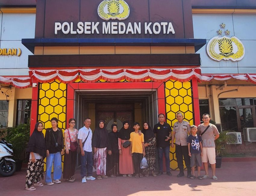 Sedih! Begini Cerita Junior Ditemukan Bu Ain, Terbaring di Pelataran Swalayan dan Minta Makan