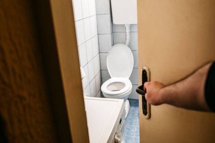 5 Alasan Pintu Kamar Mandi Harus Selalu Tertutup Menurut Anjuran Feng Shui