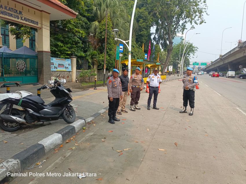 Polres Metro Jakarta Utara Tertibkan Parkir Liar, Respon Cepat Video Viral di Media Sosial