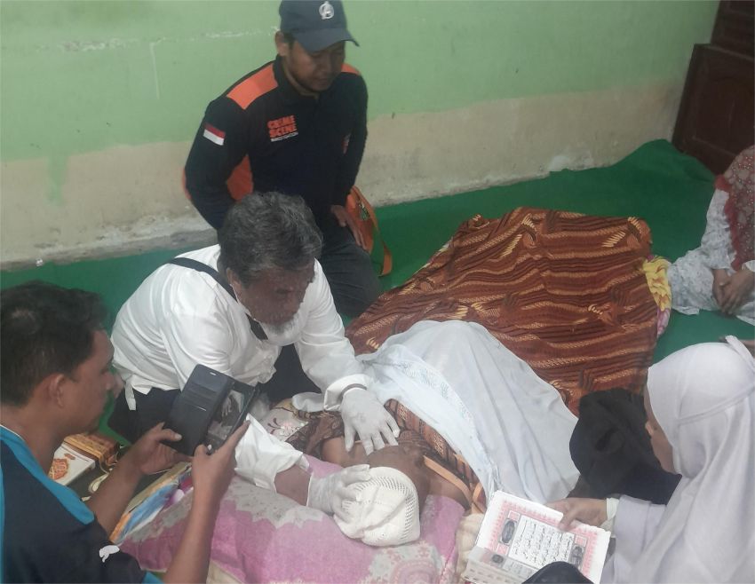 Pria Tua di Langkat Ditemukan Tewas Tergantung di Pohon Coklat