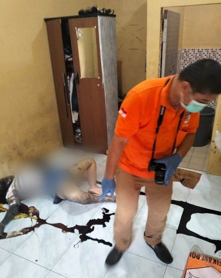 Geger! Cewek Kos Tamtama Binjai Ditemukan Tewas Telentang, Ada Ceceran Darah