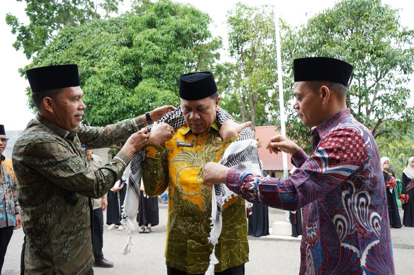 Kakanwil Kemenagsu Beri Motivasi dan Semangat pada ASN Paluta