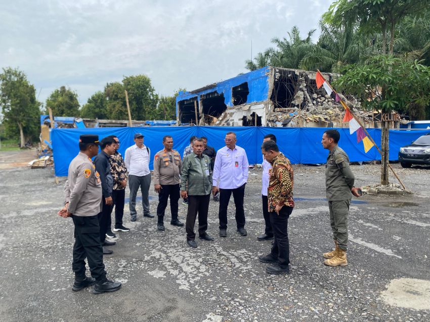 Kemenko Polhukam RI Tinjau Puing-puing Tempat Hiburan Malam Marcopolo, CDI dan NBS