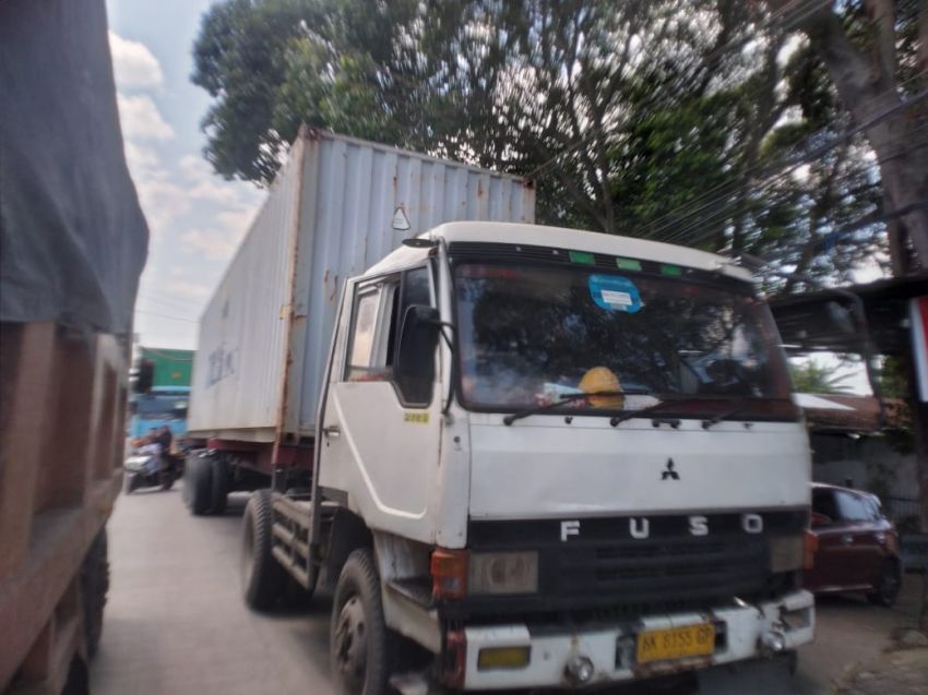 Warga Karya Jaya Geram, Trado Over Tonase Putuskan Kabel hingga Dihentikan Paksa