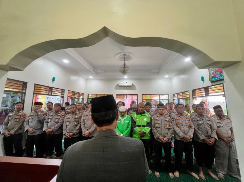 Polres Pelabuhan Belawan Gelar Salat Gaib dan Doa Bersama untuk Almarhum Affan Kurniawan