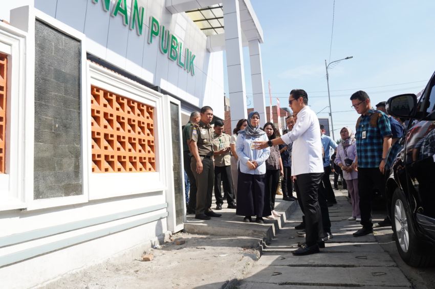 Rico Waas Ingin Semua Halte Nyaman dan Ramah untuk Masyarakat