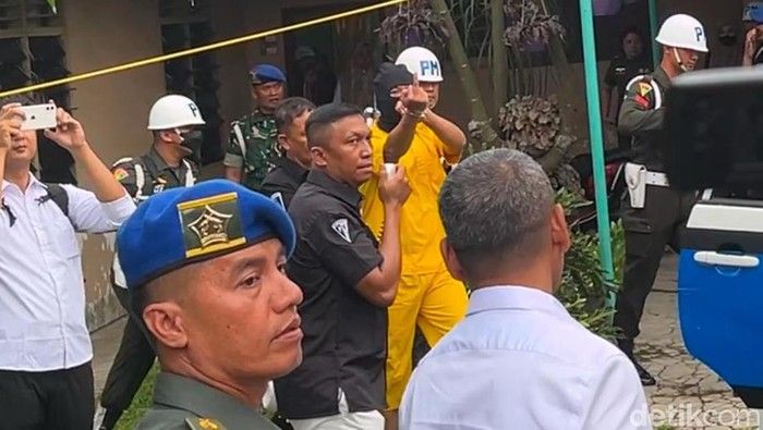 Rekonstruksi Kasus Serma TDA: Pelaku Acungkan Jari Tengah, Keluarga Korban Tuntut Hukuman Mati