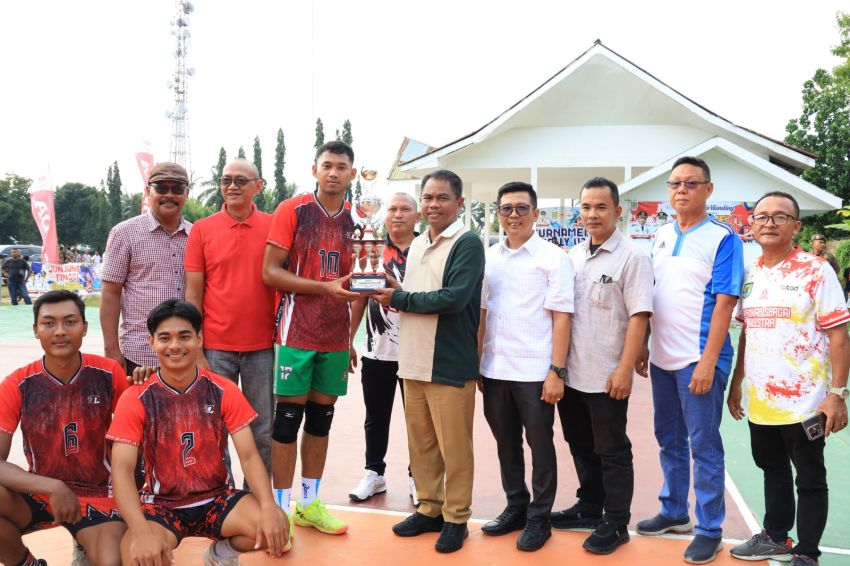 Final Turnamen Voli U-22 Sergai: Sei Rampah Raih Juara, Bupati Darma Wijaya Dorong Sportivitas