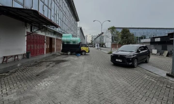 Diduga Pungli, Parkir di Komplek Megacom Jalan Kapten Muslim Rp10 Ribu Tanpa Karcis