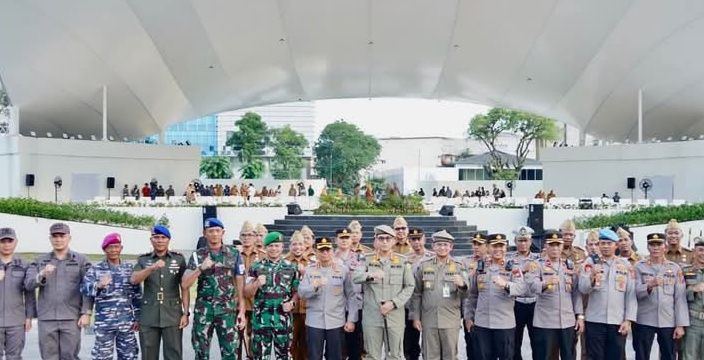 Plt.Kadis SDABMBK Medan Gibson Panjaitan Hadiri Apel Satlinmas Serta Pengukuhan Batalion Jalak Cakti