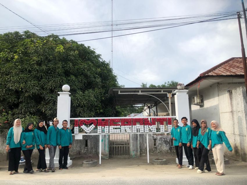 Ecobrick, Inovasi KKNT UNA untuk Atasi Sampah Plastik di Desa Meranti  Asahan