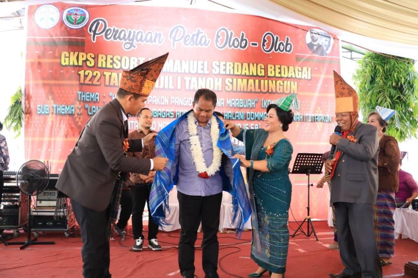 Di Pesta Olob-olob GKPS, Bupati Sergai Ajak Jemaat Lestarikan Gotong Royong dan Jaga Persatuan