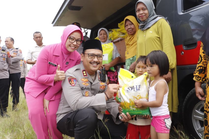 Polres Langkat Salurkan Beras Murah kepada Masyarakat 