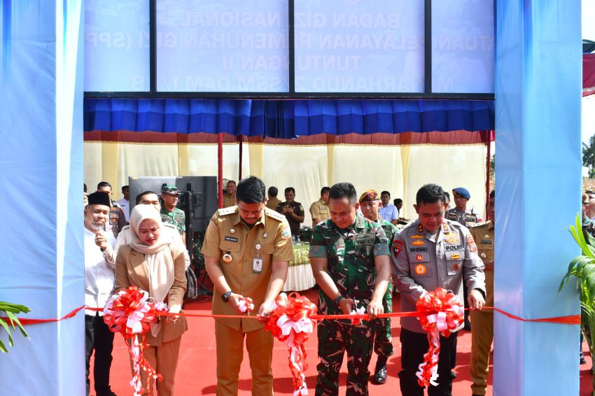 Dorong Pemenuhan Gizi, Pangdam I/BB Bersama Forkopimda Resmikan SPPG Menarhanud 2/SSM