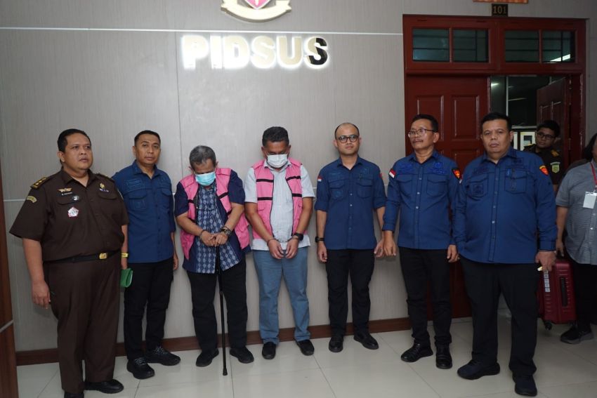 Kejati Sumut Tetapkan dan Tahan 2 Tersangka Dugaan Korupsi Pengadaan 2 Unit Kapal Tunda di PT Pelindo