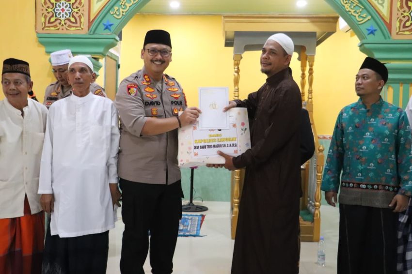 Safari Jumat Kapolres Langkat di Masjid At-Taqwa Besitang