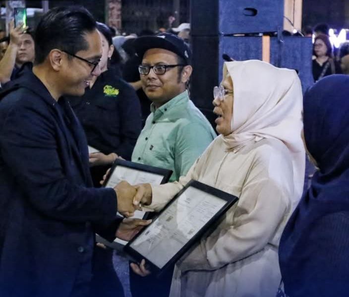 Walikota Medan Serahkan Sertifikat HKI di Tengah Kemeriahan CFN