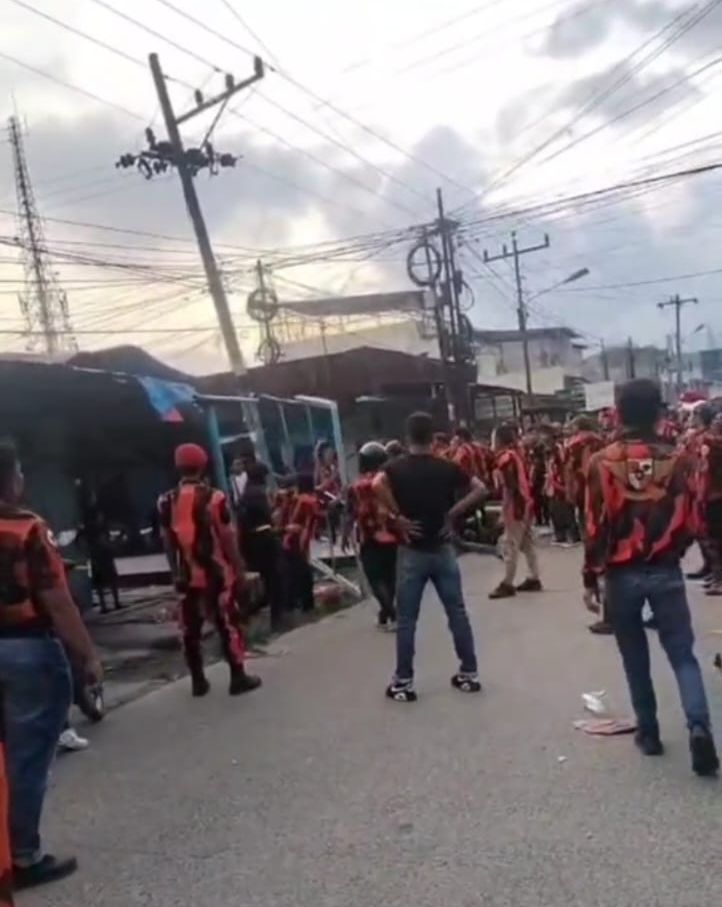 Pelantikan Ormas PP di Perumnas Mandala Dilempari Batu, 3 Orang Terluka