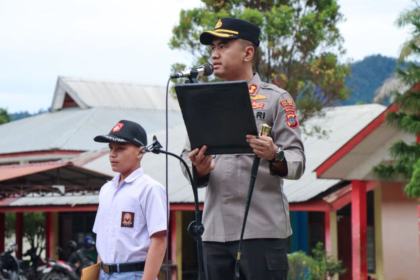 Kapolres Tapteng Ingatkan Ratusan Pelajar SMKN 3 Sibolga  Jauhi Narkoba dan Taati Hukum di Sekolah dan Jalan Raya